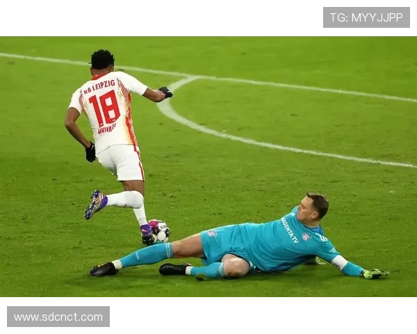 拜仁防线问题持续暴露:近期表现波动,对争冠形势产生影响 拜仁防线问题持续暴露:近期表现波动,对争冠形势产生影响